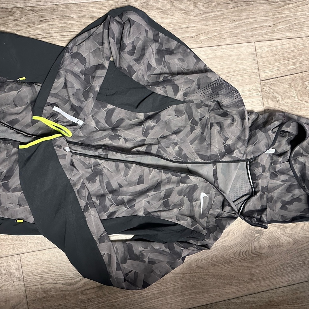 Nike running jacket - small